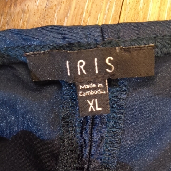 Iris Black Bodycon Spaghetti Strap Top - Picture 2 of 3